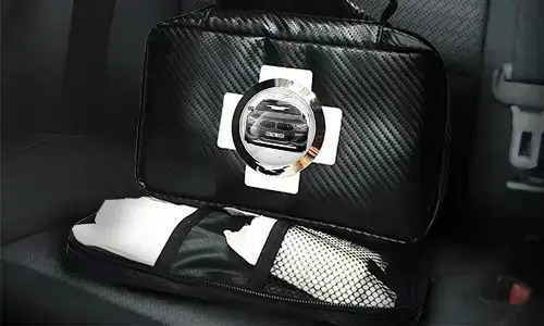 gallery-photo-first-aid-bag-car-2