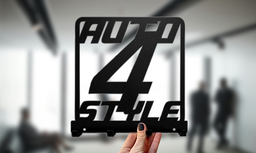 Portallaves de metal personalizados con números en negrita y estilo de corte moderno