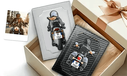 Gepersonaliseerde documentenhouder voor motorfiets met naam en kenteken – cadeau voor je lieve dochter