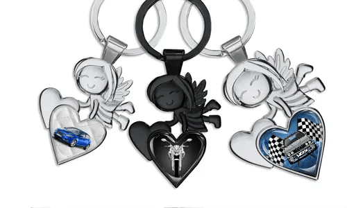 Angelo custode portachiavi cuore con auto