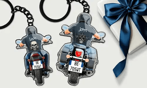 Gepersonaliseerde motorsleutelhanger met naam en kenteken – cadeau voor je vriend