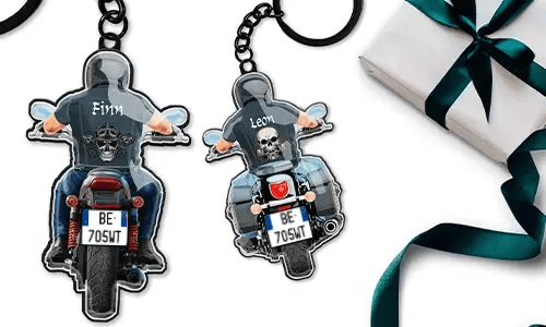 Gepersonaliseerde motorsleutelhanger met naam en kenteken – cadeau voor je zoon