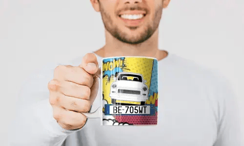 2 auto comic in the men's hand