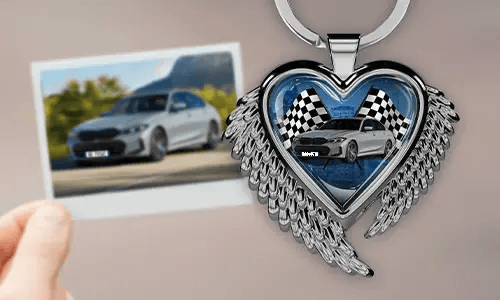 gallery-keychain-heart-wings-car-1