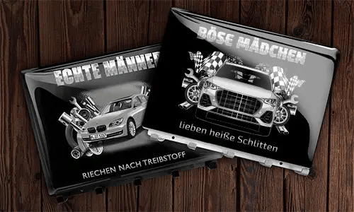 schlüsselbrett design in zwei Varianten auf dem Holz designer schlüsselbrett