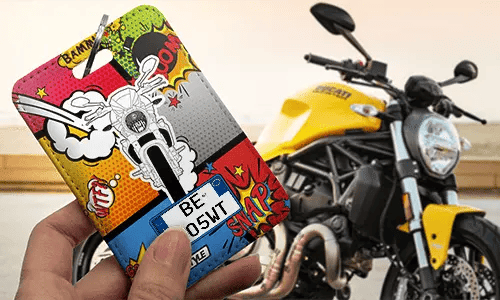 Innenspiegel anhänger mit Motorradsilhoette in der Hand coole autoanhänger innenspiegel