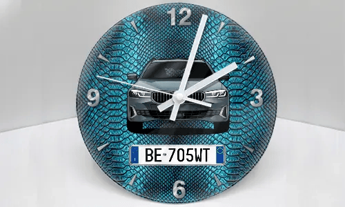 wanduhr mit foto auf dem Tisch wanduhr foto