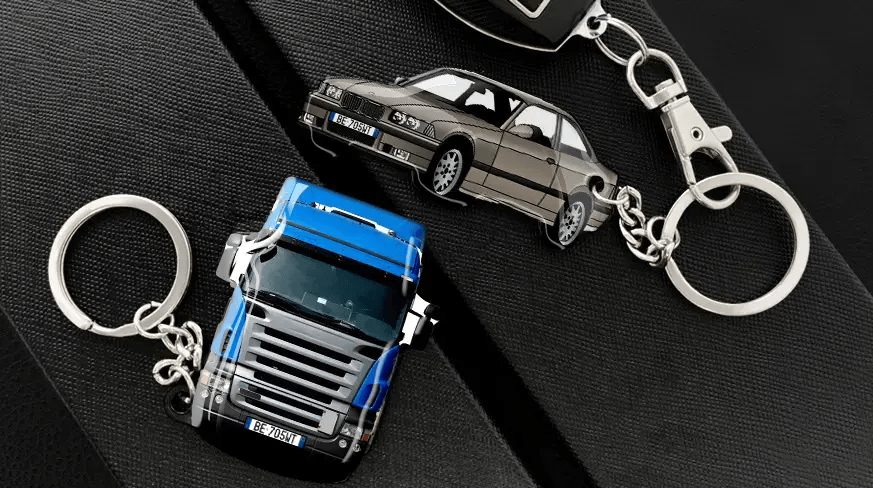 Avaimenperät auto- ja rekka-muodossa, esitettyinä mukautettavina ajoneuvoasusteina