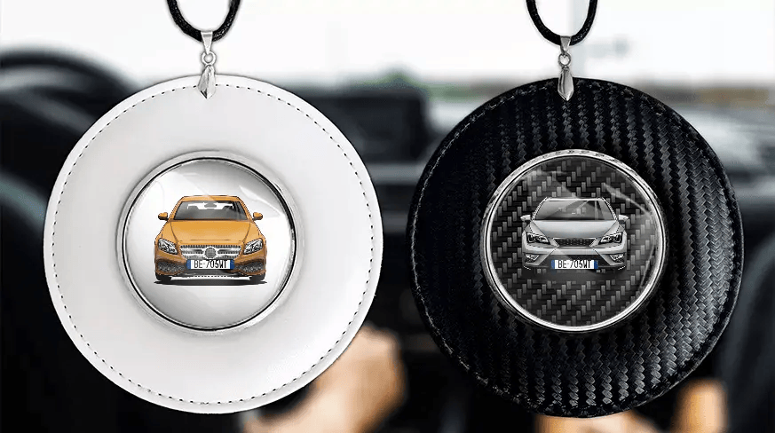 Car mirror chain with photo