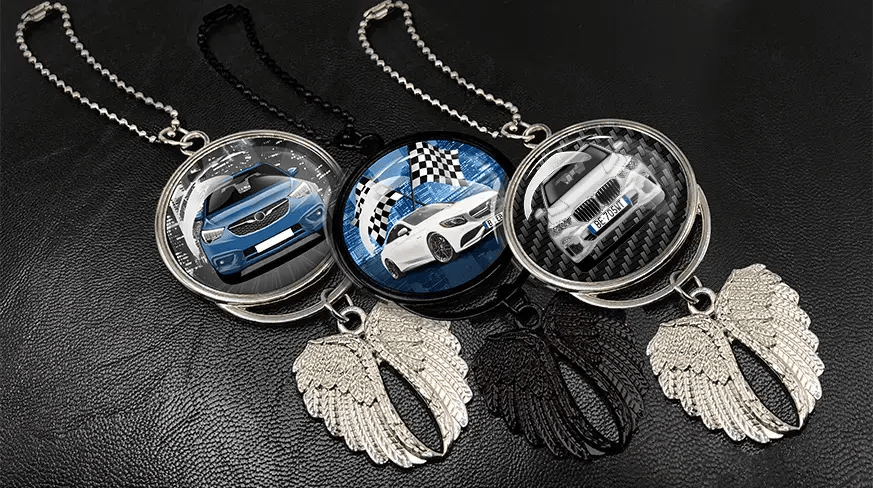 head-mirror-chain-angel-wings-1